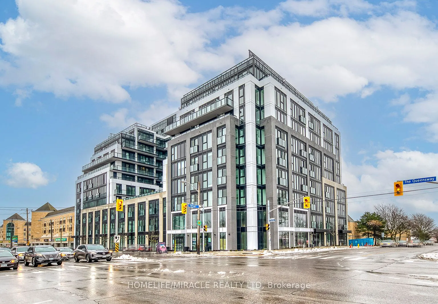 2 bed, $2,075 — Photo 1