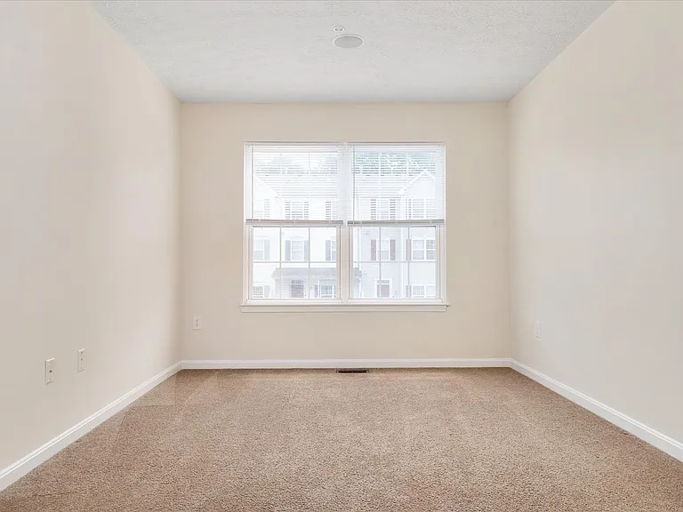 8221 Barrington Ct — Photo 13