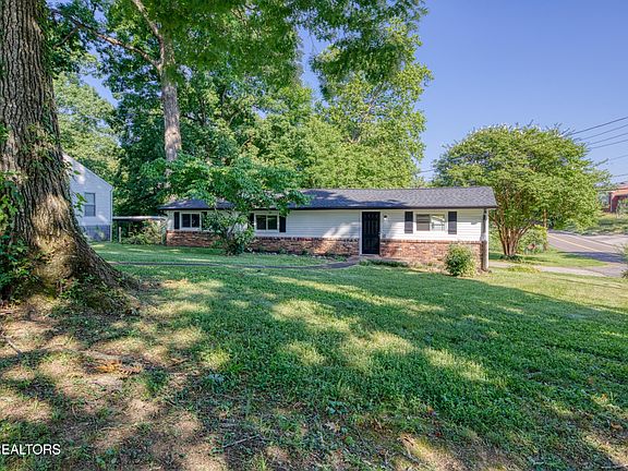2nd image of 513 Alandale Dr