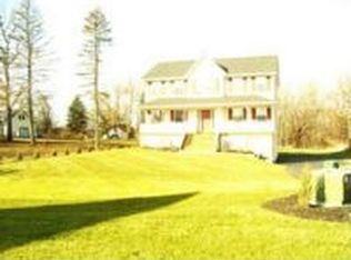 29 Seals Dr, Monroe, NY 10950