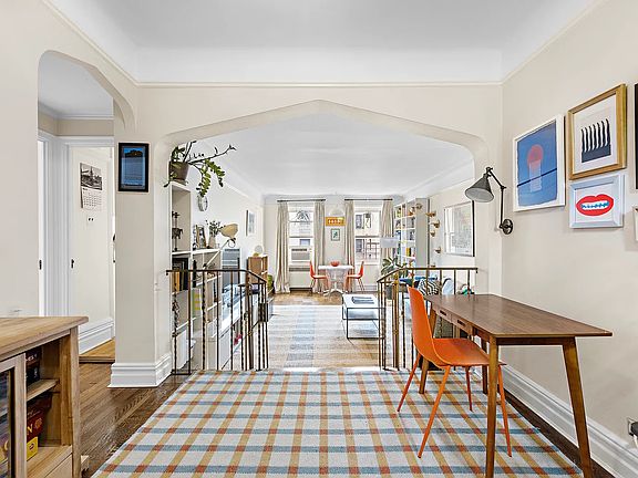 3rd image of 200 Pinehurst Ave APT 5F