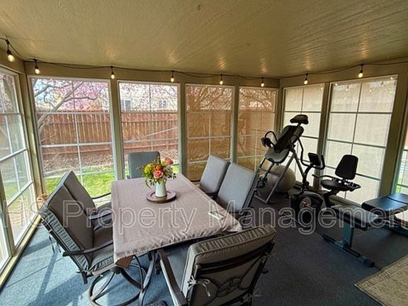 5th image of 5508 Holly Way