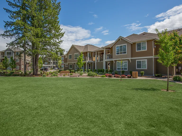 Creekside Village — Photo 34