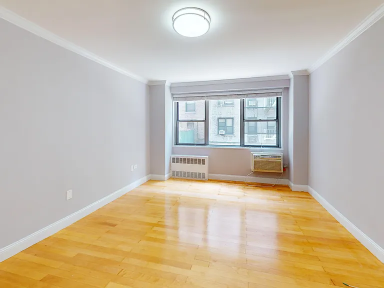 50 W 97th St #2L — Photo 7