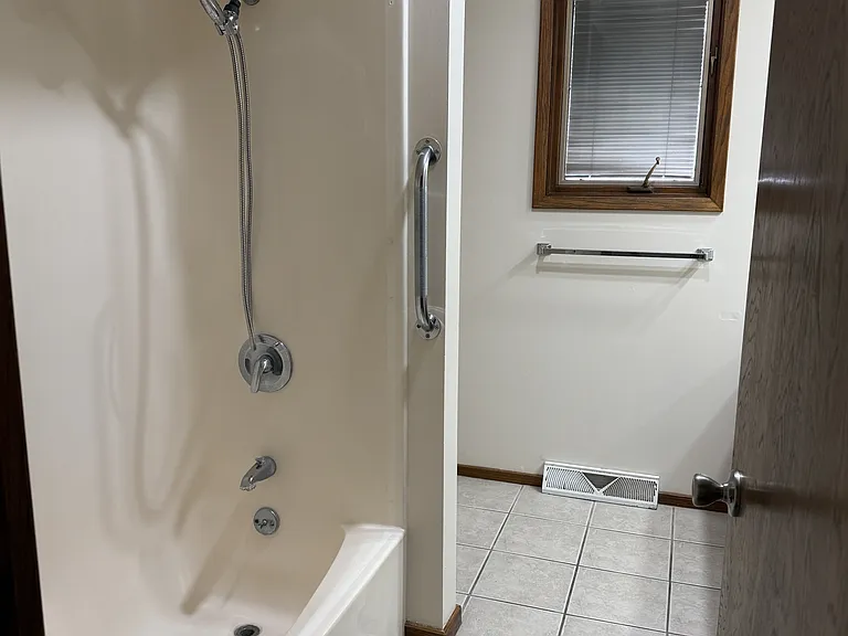 605 N Humbolt Ave — Photo 6