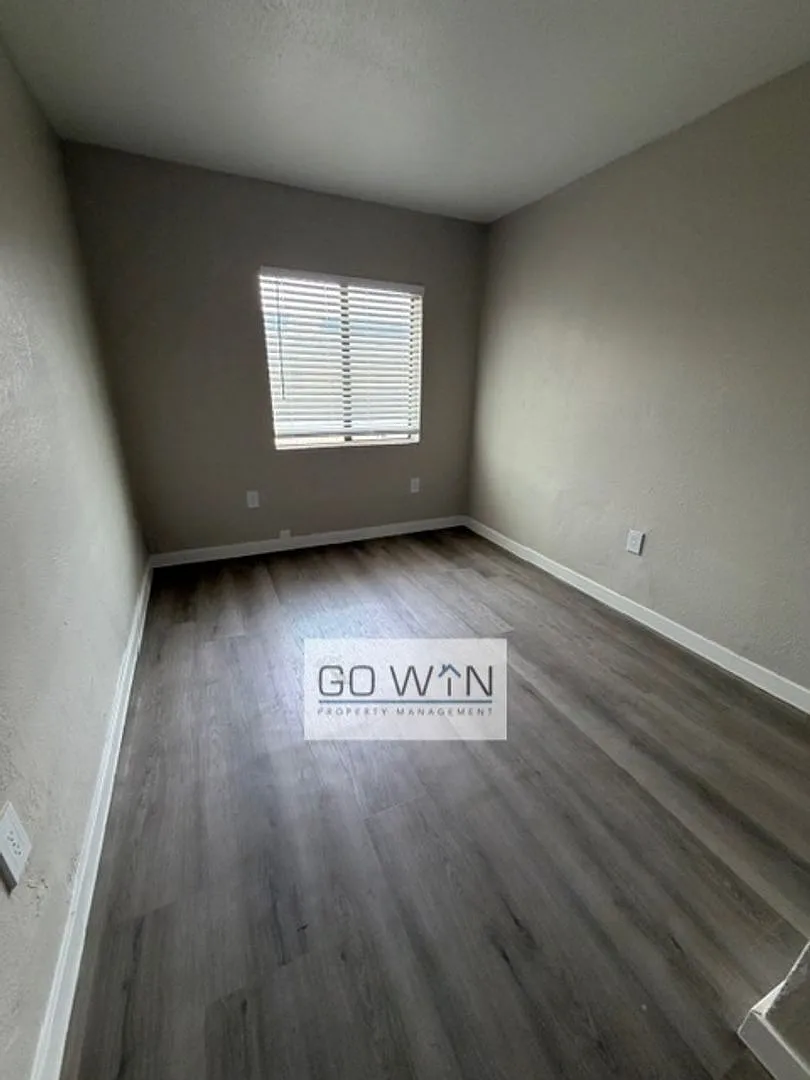 1537 W Pierce St. — Photo 3