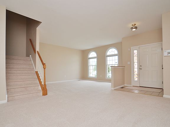 2nd image of 21 Marble House Dr
