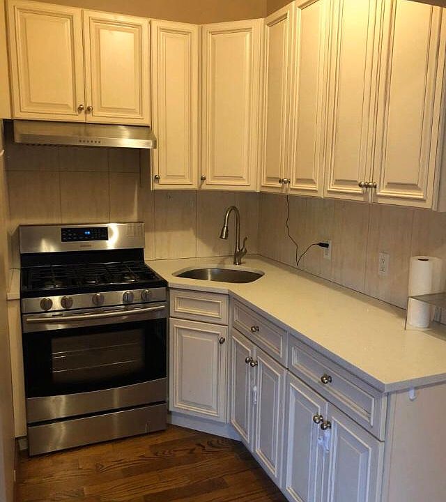 1st image of 28 Gansevoort Blvd #B