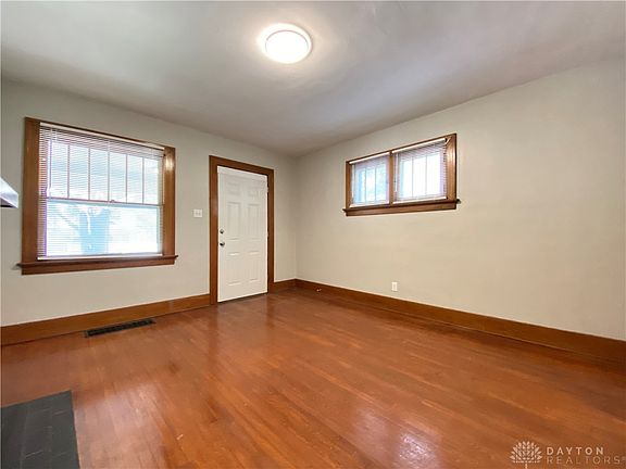 3rd image of 2409-2411 N Main St #377f9e1a9
