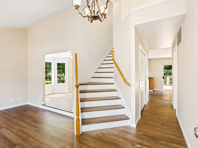 2535 Jones Ave NE — Photo 13