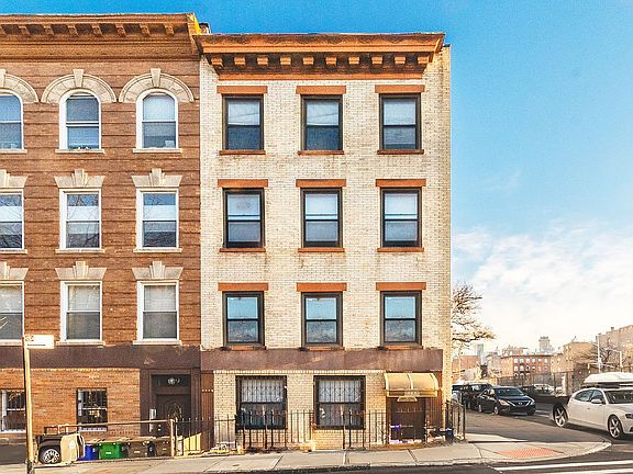 2nd image of 121 President St