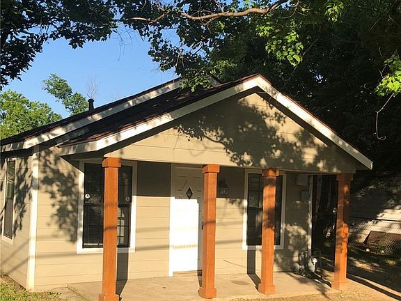 2nd image of 2614 Kenesaw Dr
