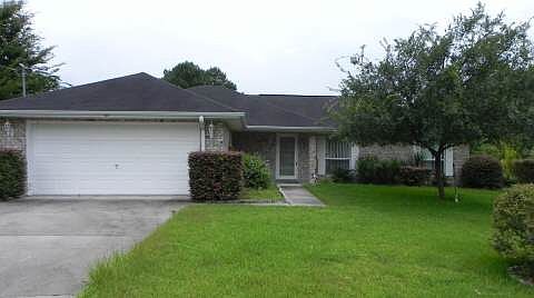 1st image of 207 SW Robinson Ct