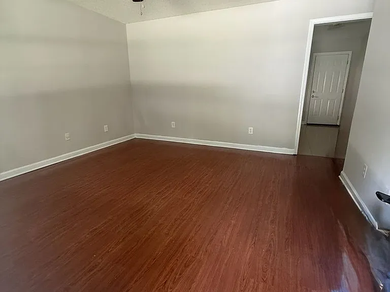 9119 Ford St SW — Photo 5