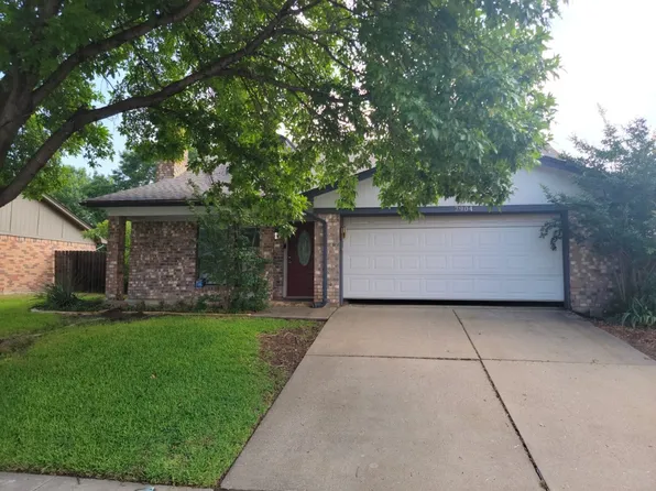 7904 Hunters Glen Dr, Watauga, TX 76148