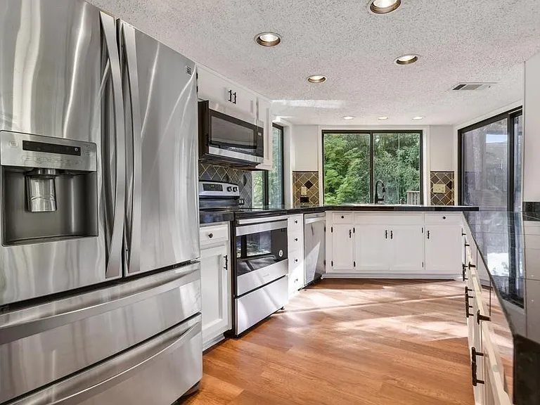 1000 Muirfield Dr — Photo 23