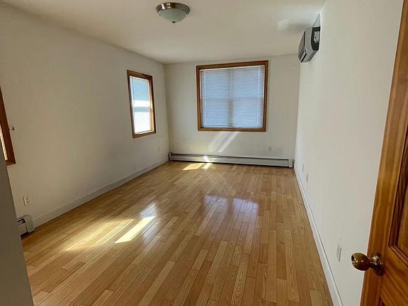 2nd image of 6124 166th St Floor 2
