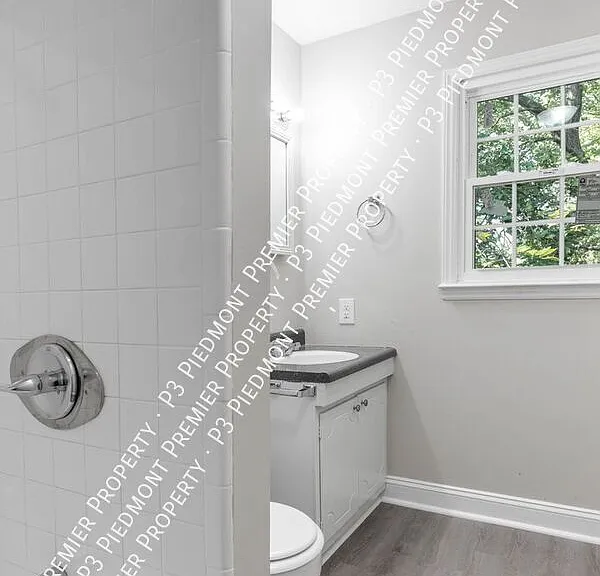 22 Forsyth St — Photo 12