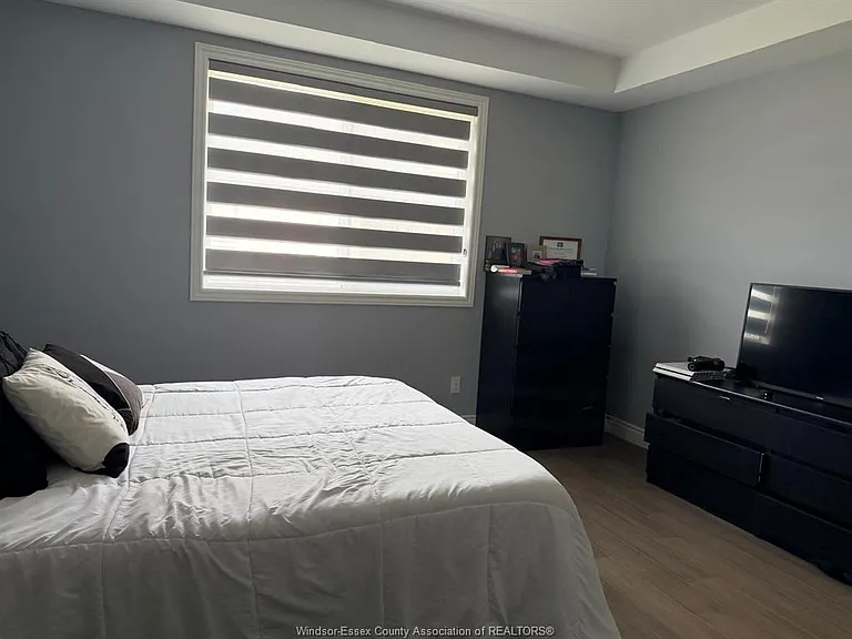 700 Elliot Point Rd — Photo 8