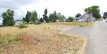 2nd image of 1322 Olympic Hwy S