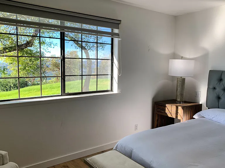 6564 Sonoma Mountain Rd — Photo 11