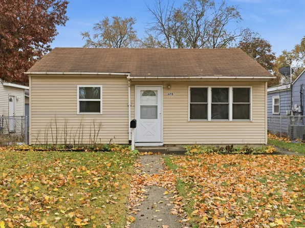 1678 174th Pl, Hammond, IN 46324