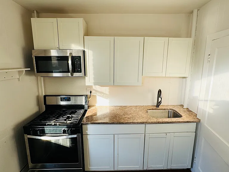 32 N Hamilton St #2 — Photo 9