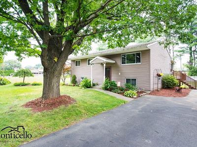 2 Birchwood Dr, Halfmoon, NY, 12065