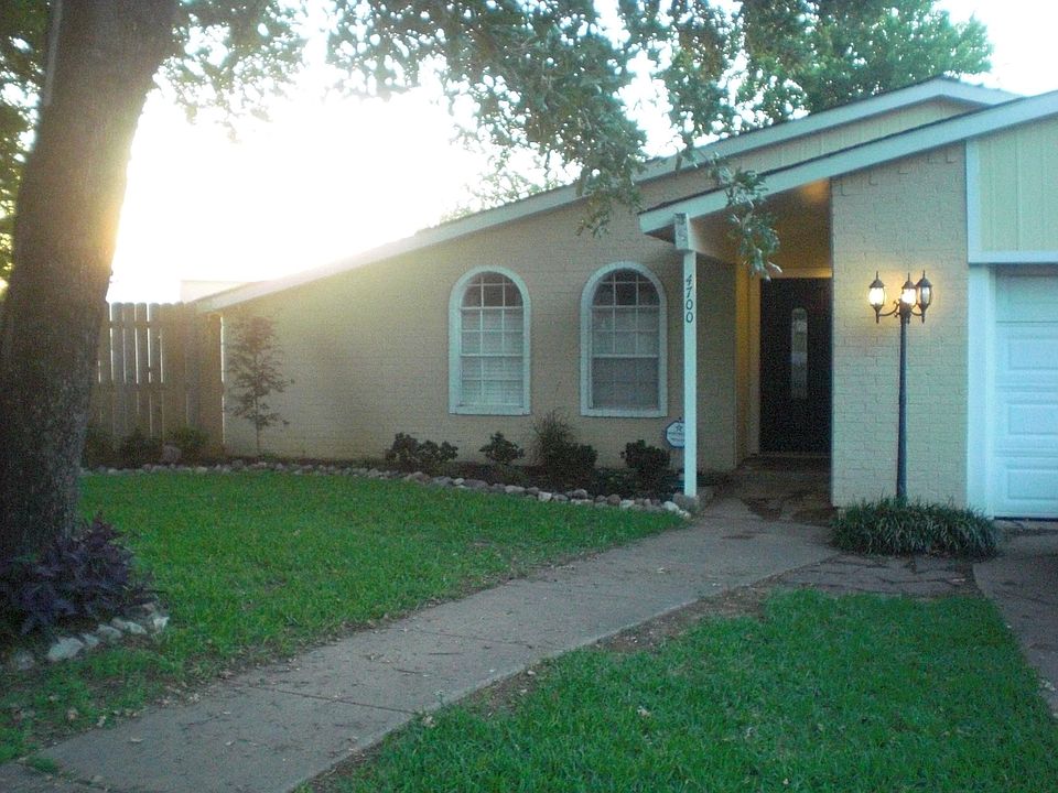 4700 Crest Drive