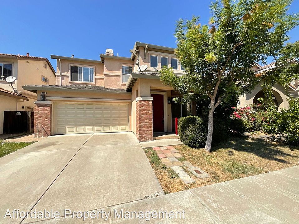 1st image of 119 Mahogany Ln