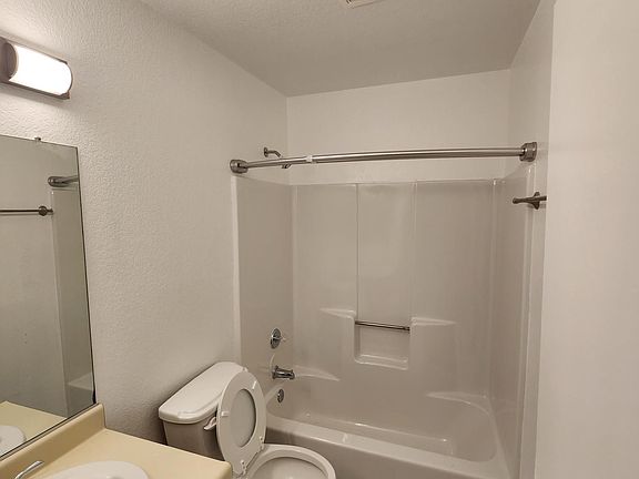 3rd image of 1653 W 209th St