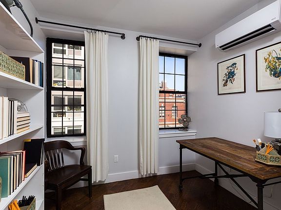 3rd image of 31 Claver Pl #1R
