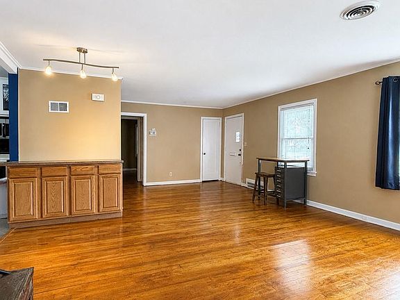 3rd image of 1444 E 24th Ave