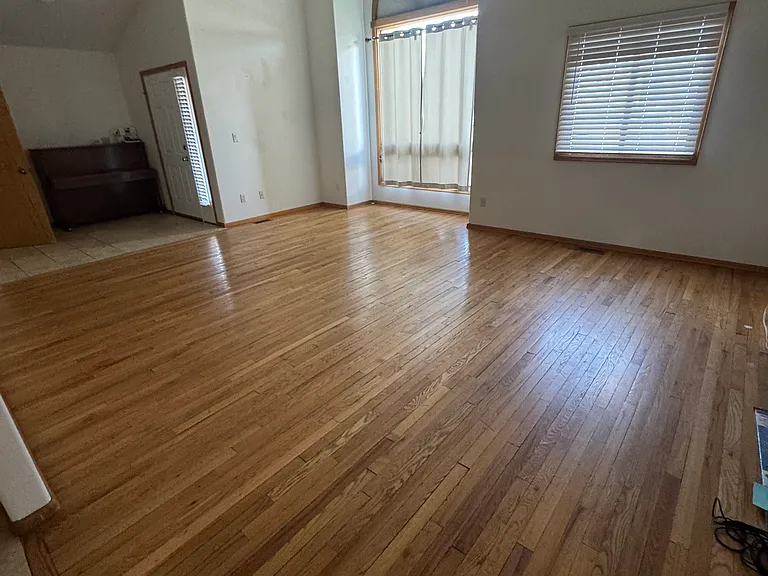460 Palmetto Dr — Photo 2