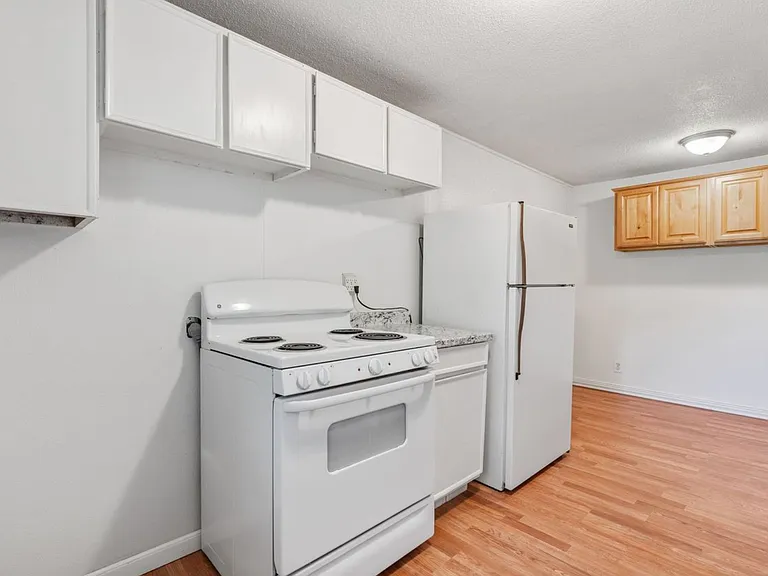 718 S Orchard Dr — Photo 11