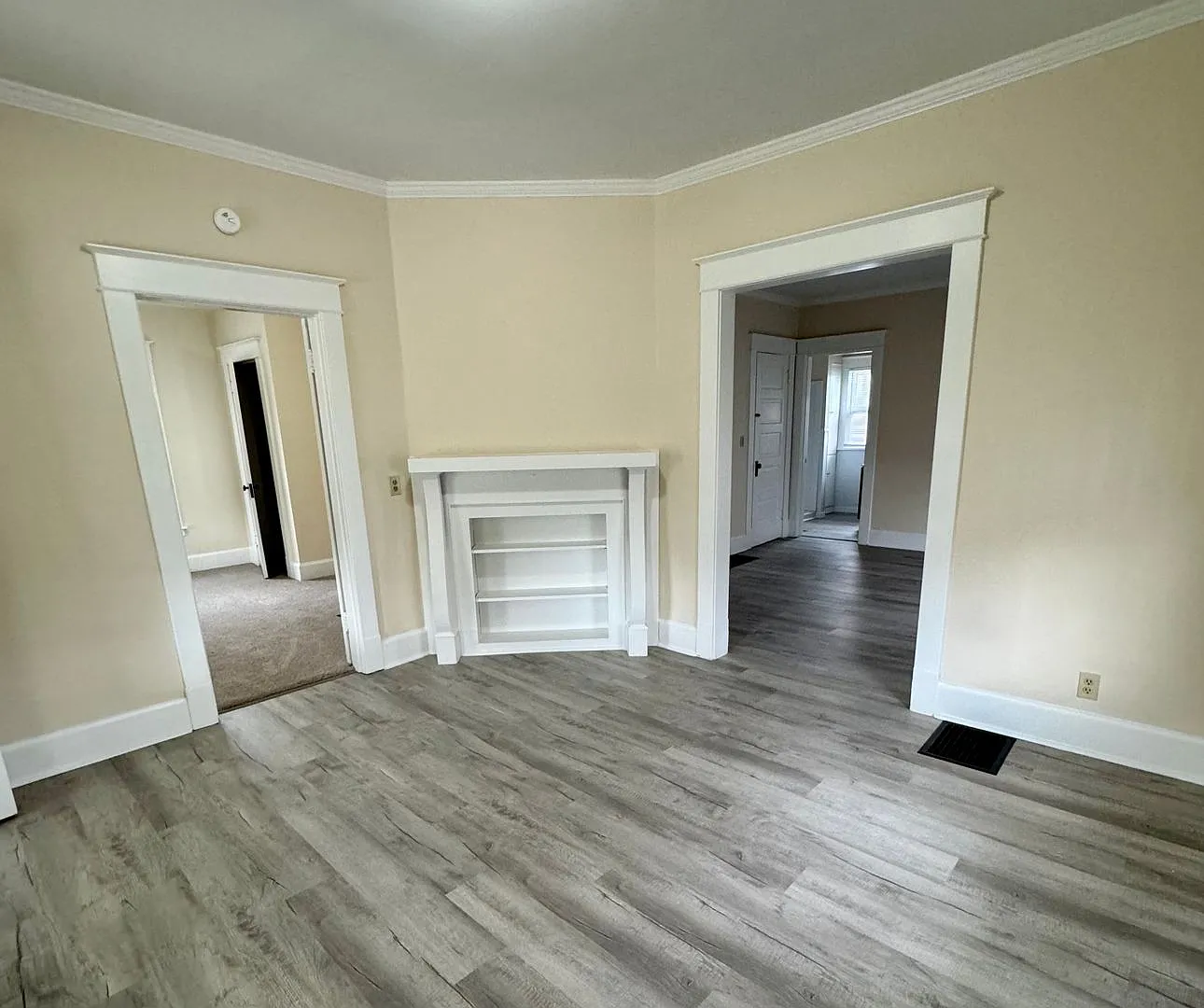 Mid-September availability - 2 Bedroom House near Sunset Park — Photo 3