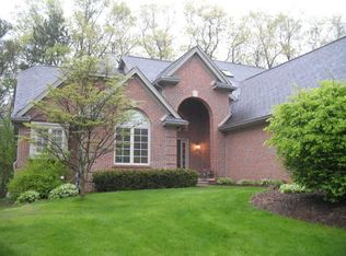 7994 Alta Vista Dr, Pinckney, MI 48169
