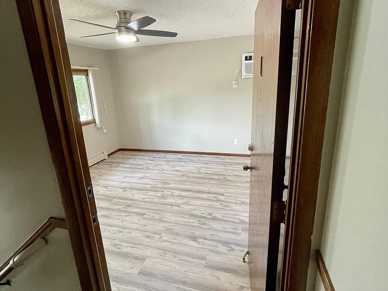 501 78th Ave NE #1 — Photo 5