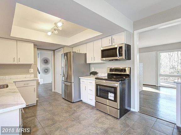 4th image of 4156 Elizabeth Ln