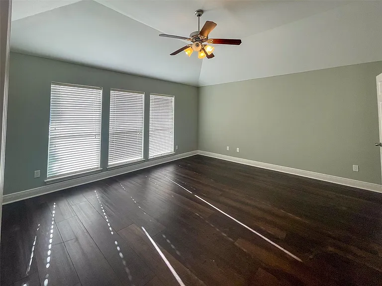 854 Skyspring Ln — Photo 6