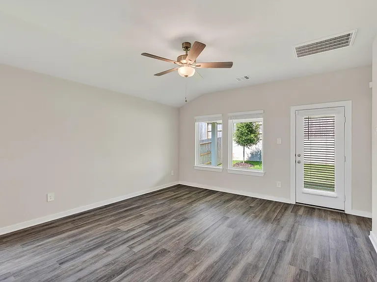 6721 Chinapkin Oak Ln — Photo 23
