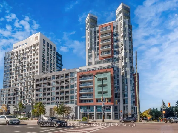 8888 Yonge St #708, Richmond Hill, ON L4C 5V6