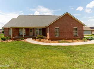 602 Yellow Rose Ln, Maryville, TN 37803