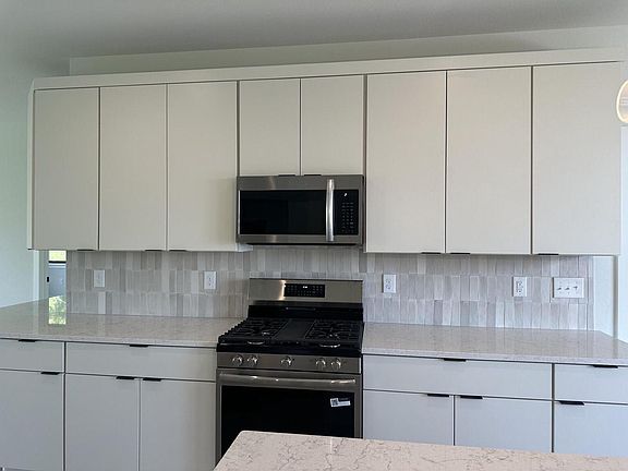 4th image of 110 Retzer View COURT