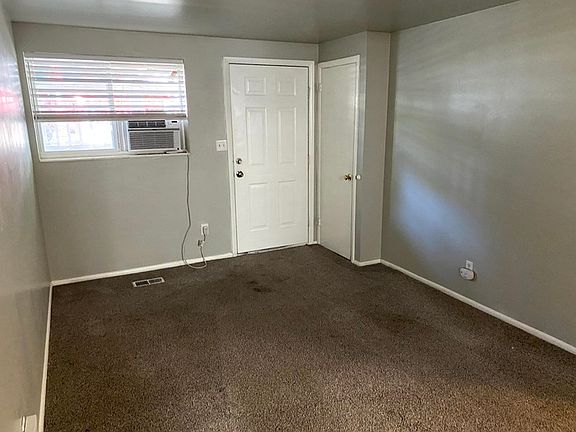 4th image of 218 S Edith Ave #6