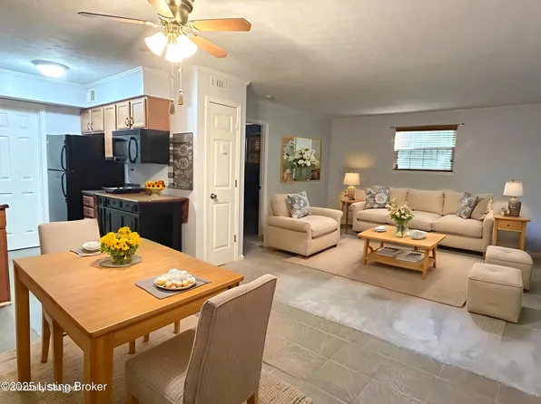 203 Middletown Sq, Middletown, KY 40243