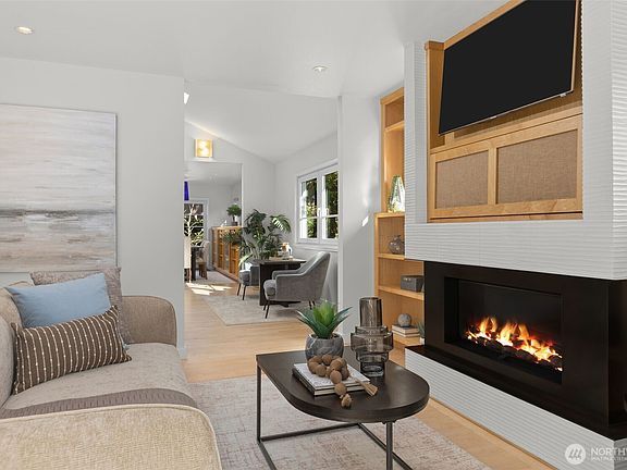 3rd image of 5760 25th Avenue NE