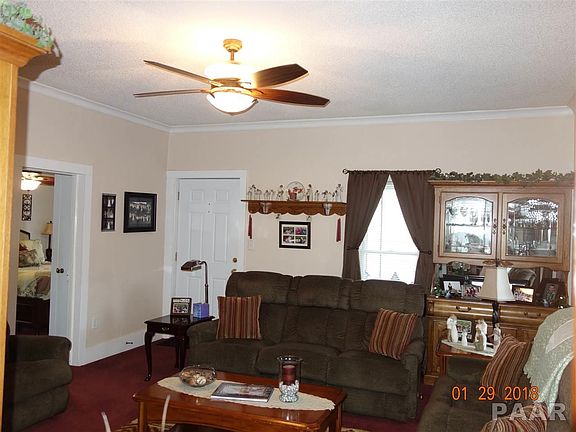 3rd image of 509 W Ave E