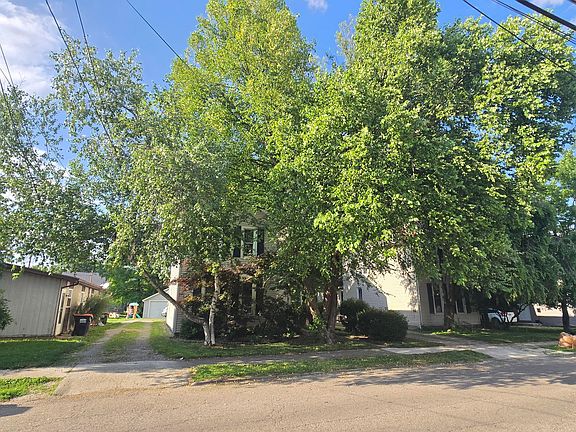 2nd image of 82 Moull St