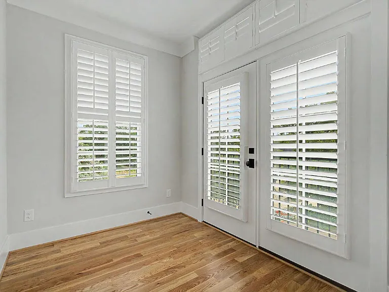 163 Park St — Photo 37